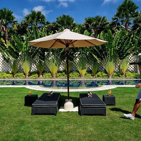 Semara Resort & Spa Seminyak Exterior foto